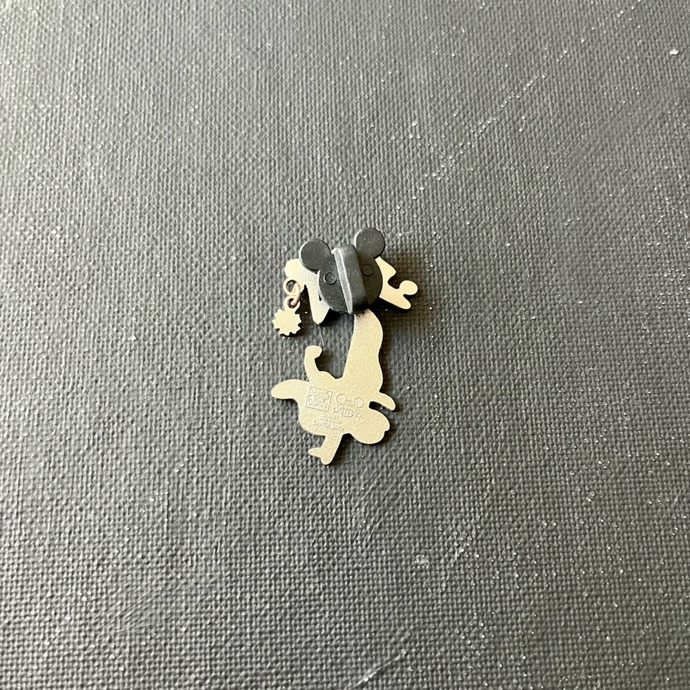Disney Trading Pin Set - Picture 6 of 12